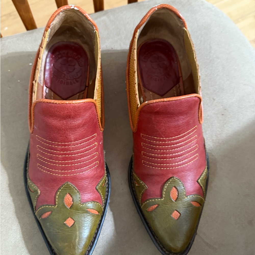 Red and Green Leather Western Shoes, size 8